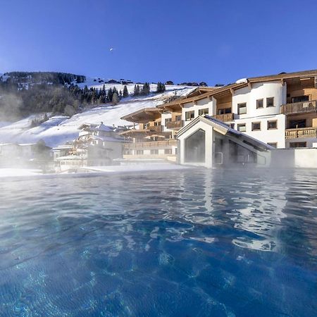 Natur- & Wanderhotel Tuxertal Dış mekan fotoğraf