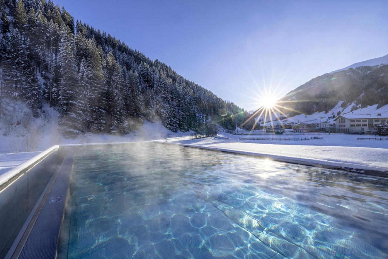 Natur- & Wanderhotel Tuxertal Dış mekan fotoğraf