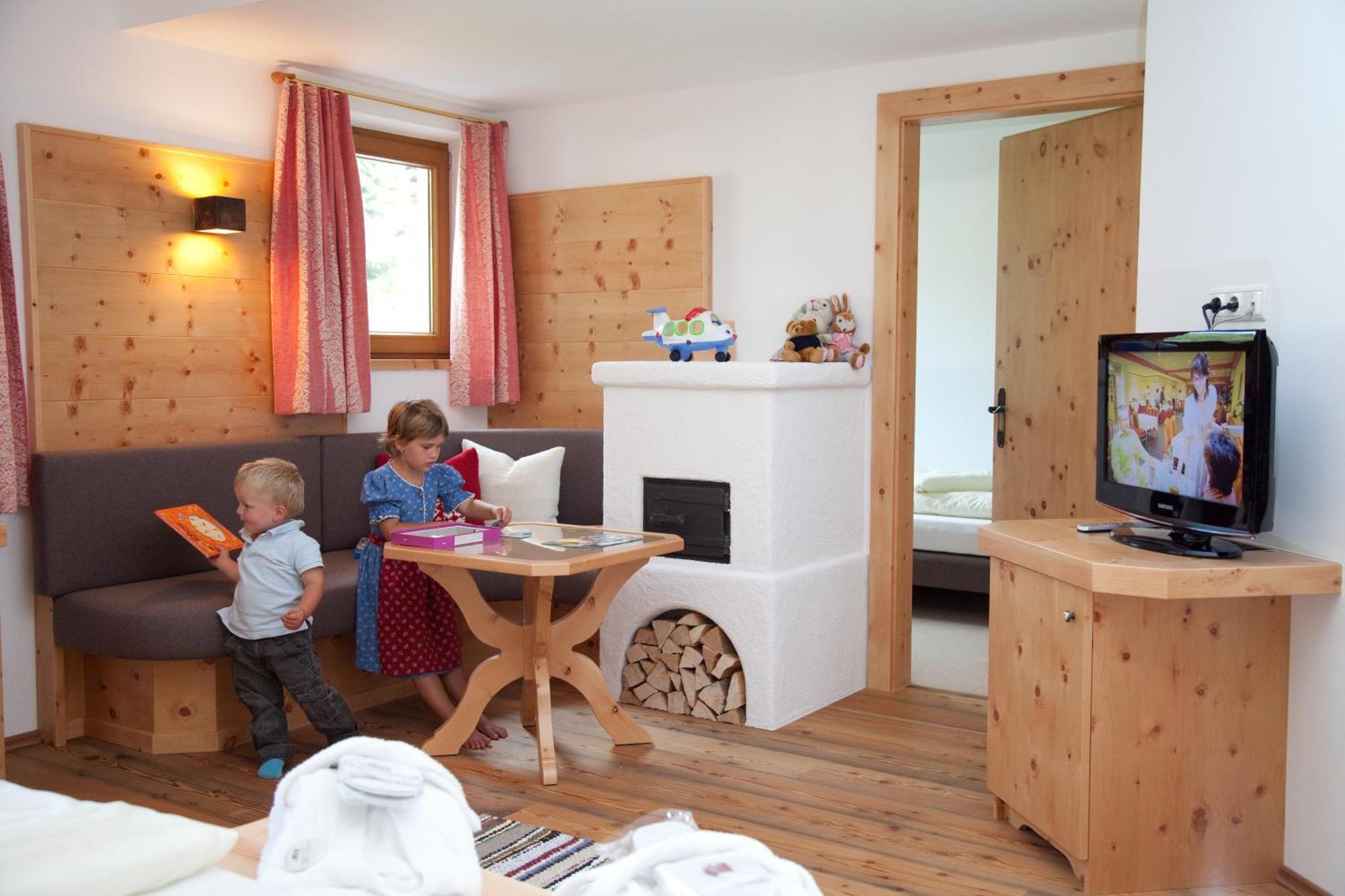 Natur- & Wanderhotel Tuxertal Dış mekan fotoğraf