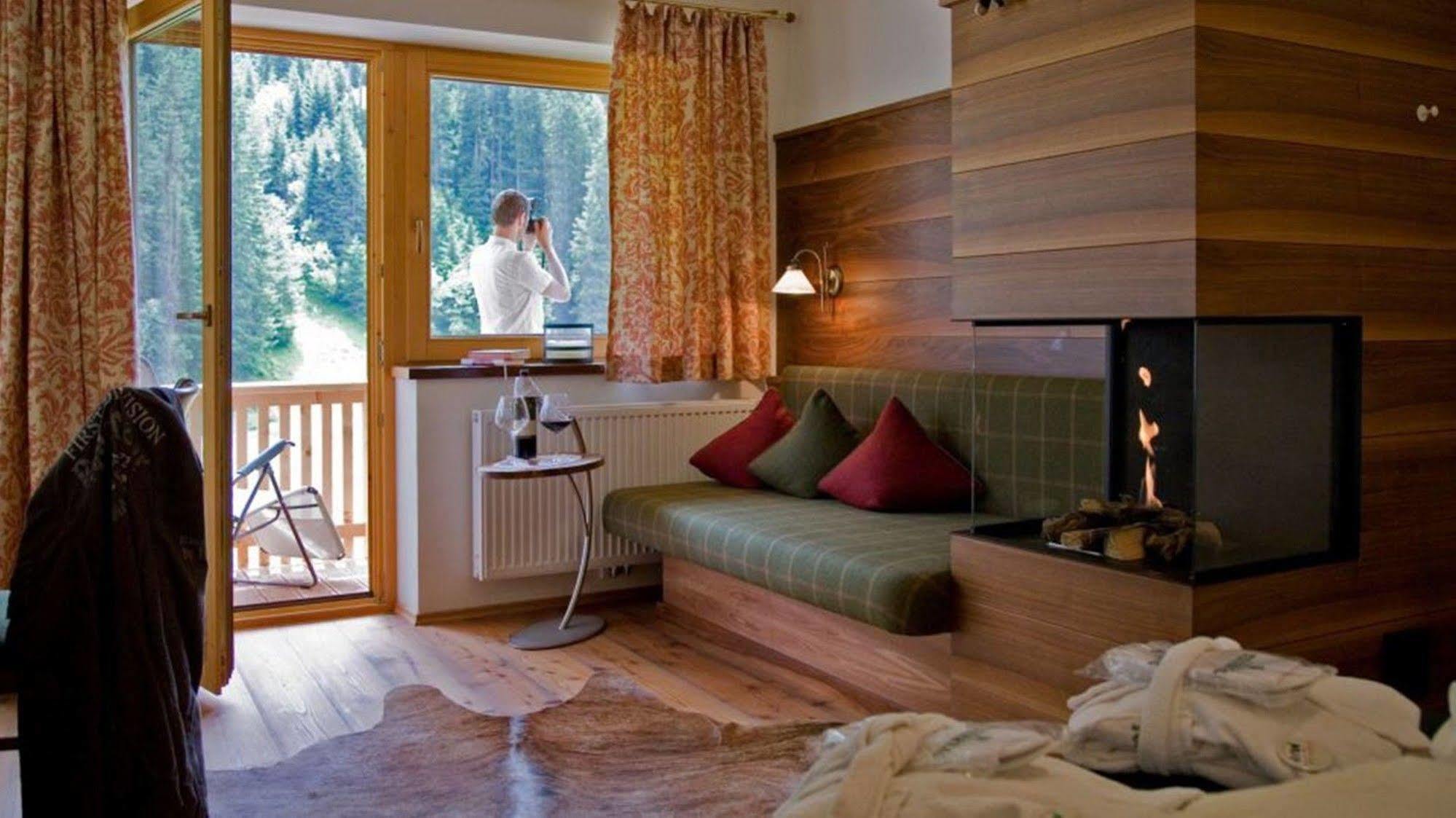 Natur- & Wanderhotel Tuxertal Dış mekan fotoğraf